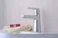 Luxury Hot Brass Single Hole Chrome Basin Faucet 3