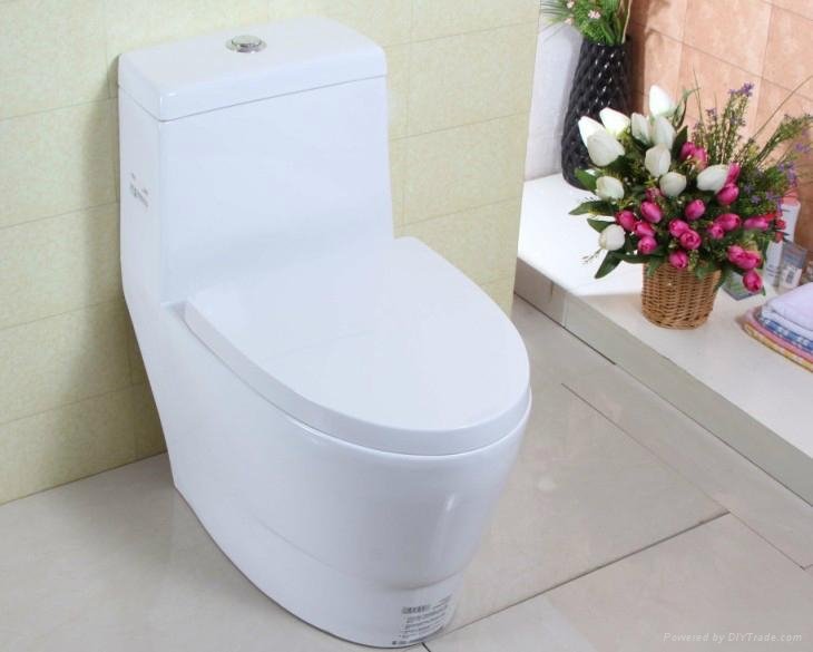 Bathroom sanitary ware wc toilet & Siphonic one piece ceramic toilet bowl