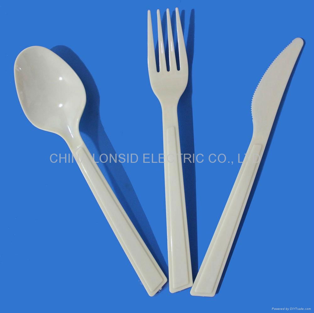 Cream color 5.5g PS cutlery