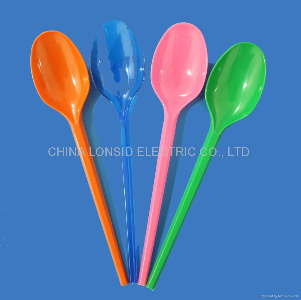 Light weight disposable plastic colorful spoons