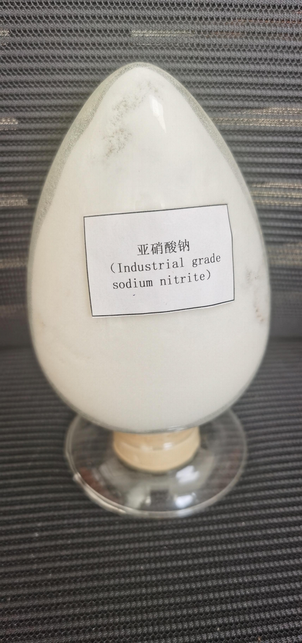 SODIUM NITRITE INDUSTRIAL GRADE  3