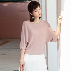 Women Relaxed Crewneck Batwing Sleeve Pullover Knitted Tee with bead