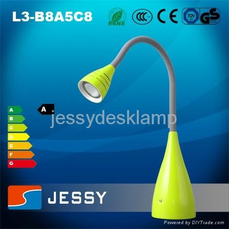 L3-B8A5C8 New Design LED table lamp 3