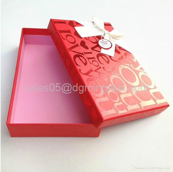 Garment Paper Gift Box Customized Design 