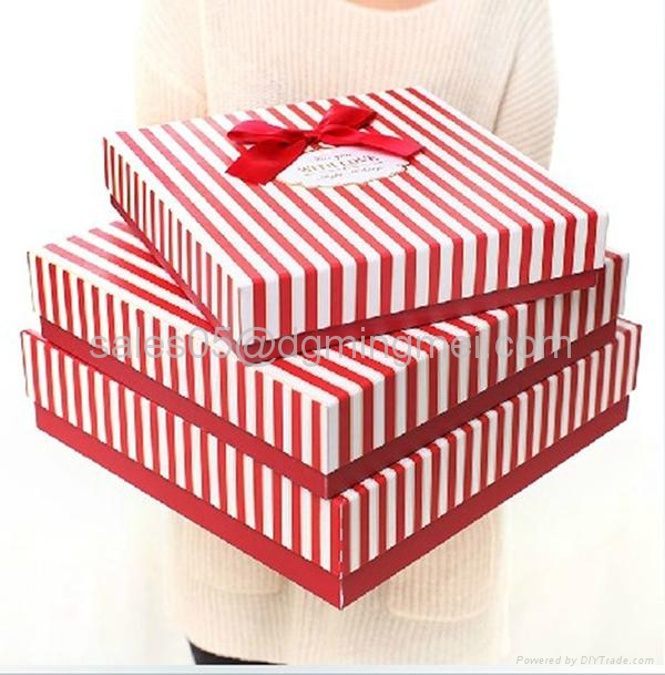 Garment Paper Gift Box Customized Design  5