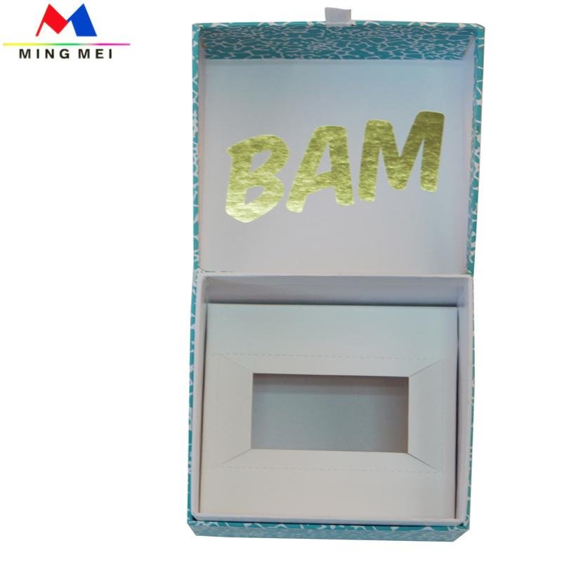 Customized paper gift box with golden stamping  2