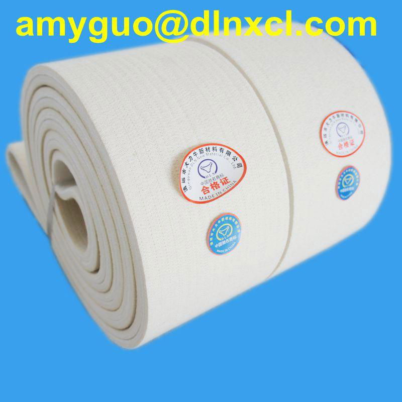 Polyester endless belt for aluminium extrusion handling system