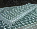 steel stair treads grating-galvanized