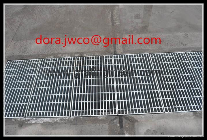 drainage cover grating-hot dip galvanized gully grating 4