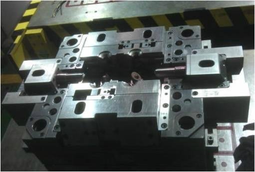 Plastic injection standard mold