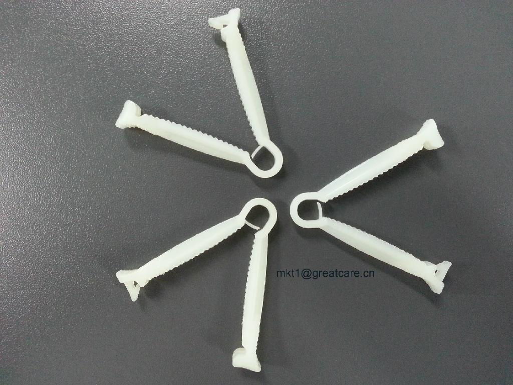 Umbilical cord clamp