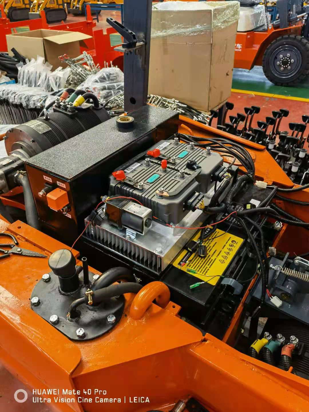 Diesel forklift changed to electric forklift（Forklift oil to