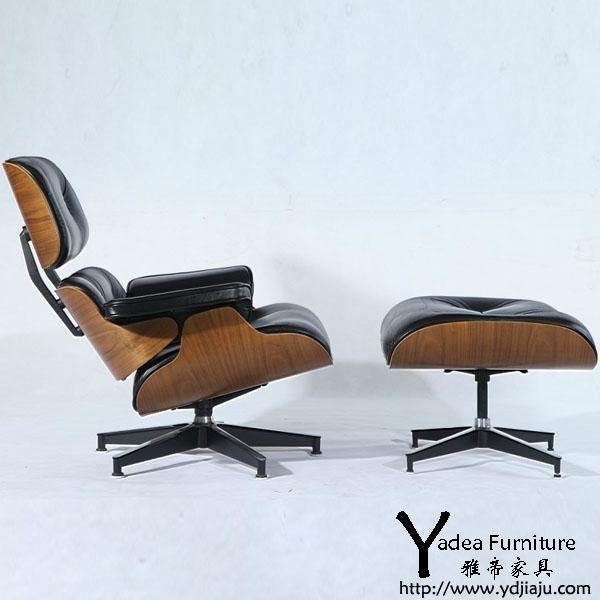 Eames Lounge Chair and Ottoman 3