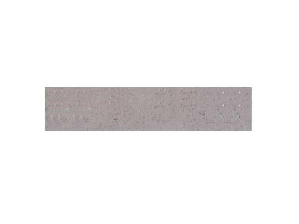 Light grey ceramic split tiles