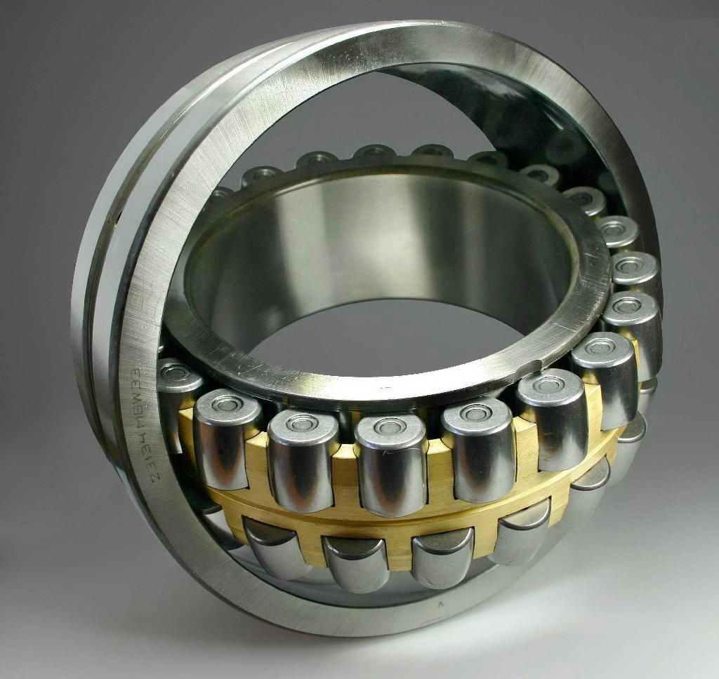 Spherical roller bearing