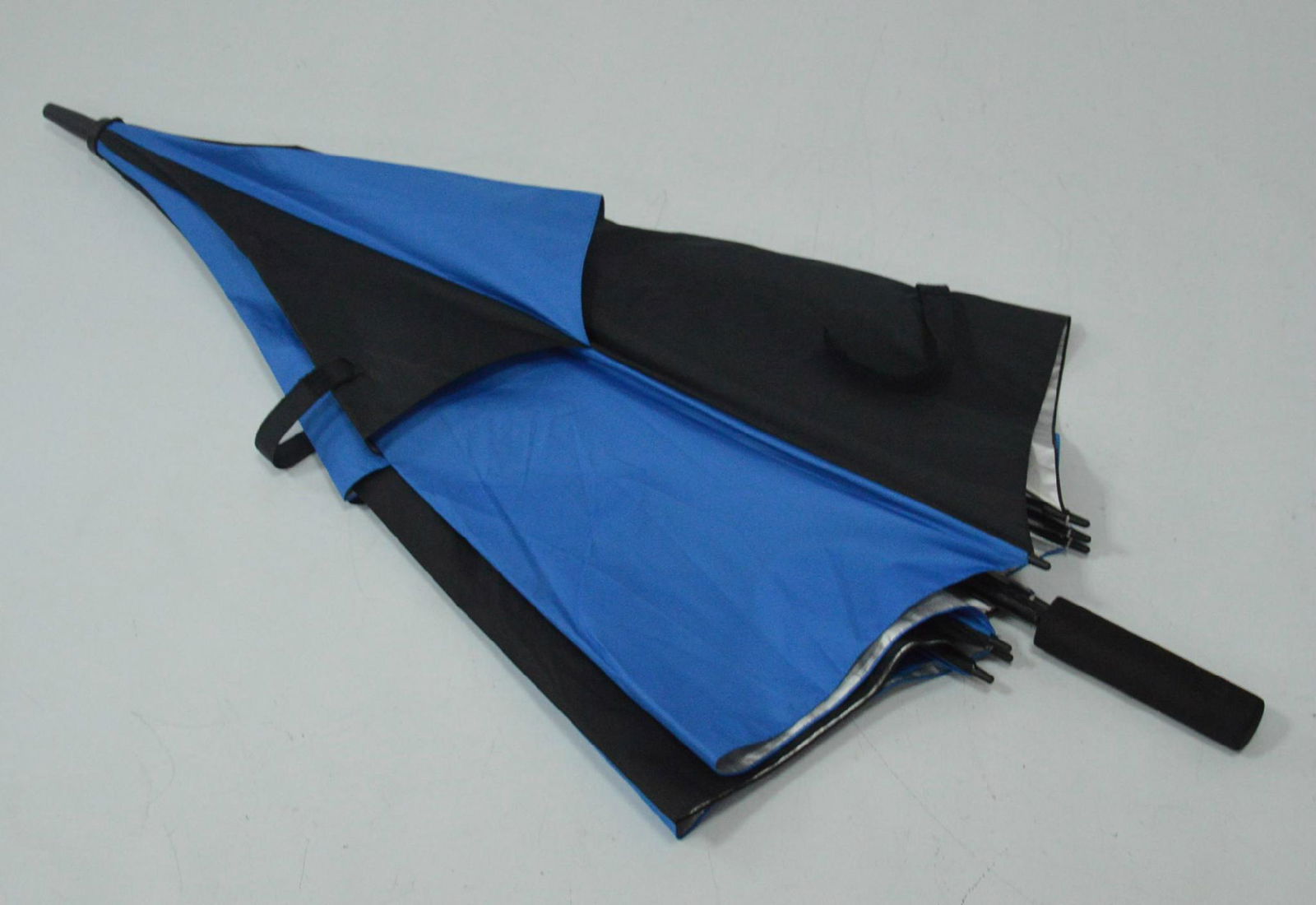 Fiberglass Golf Umbrella With Double Canopies 3