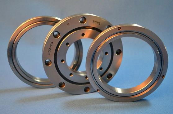 IKO standard crossed roller bearing  CRB22025 3