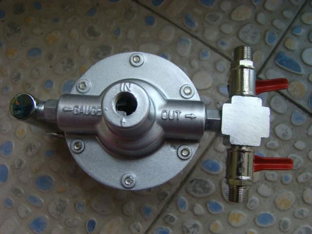 Fluid Pressure Maintaining Valve,Regulator,SMALL FLOW, can link w/ 1 spray gun 2