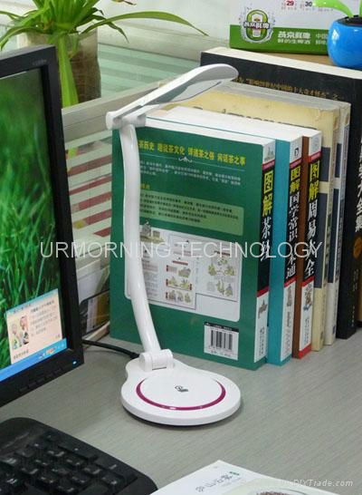 LED Table Lamp with Wireless charger 3