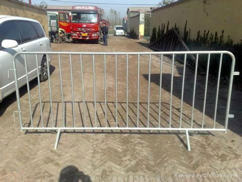 pedestrian barrier based on qualified products 2