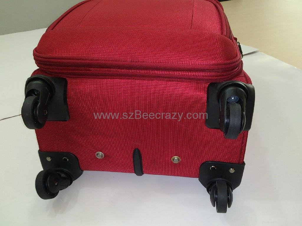 Hot sale 4spinner wheels 1680D travel trolley l   age 4