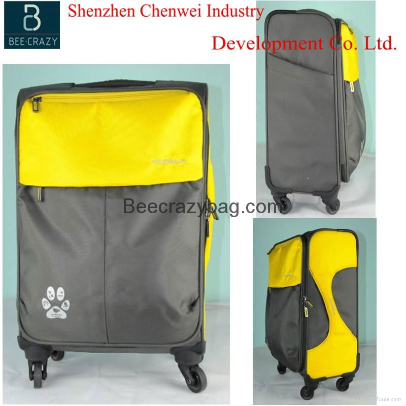 Durable handle design easy taking travel bag  4