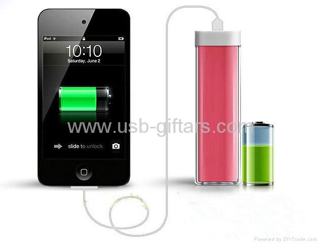 OEM promotional 2600mAh powerbank lipstick mobile charger 5