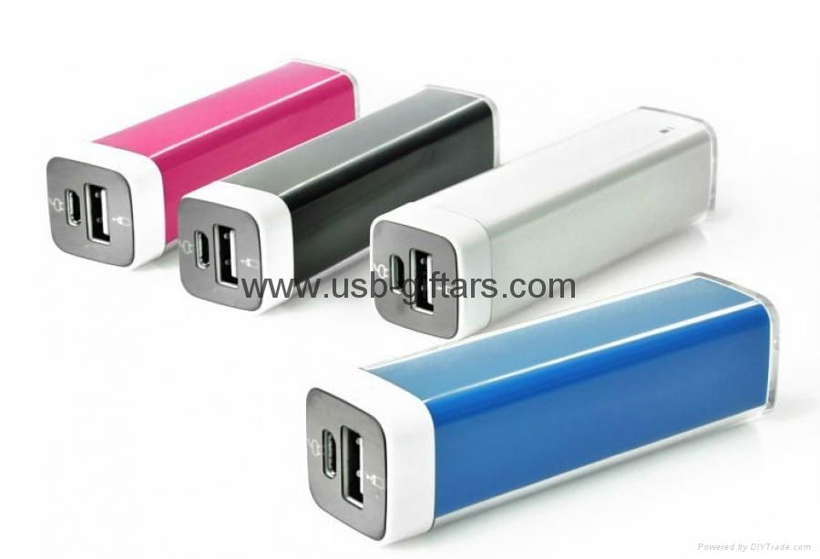 OEM promotional 2600mAh powerbank lipstick mobile charger 2