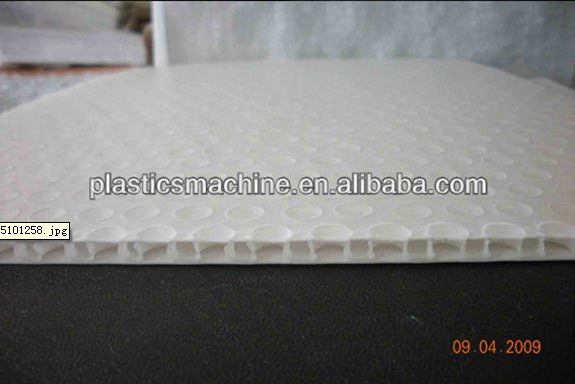 Plastic honeycomb board machinery 2