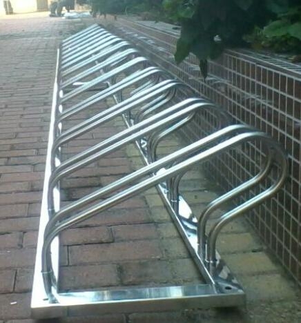 不锈钢卡位式自行车停放架