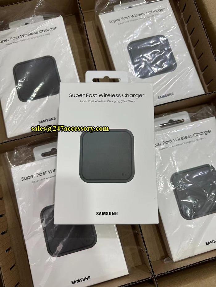 Samsung EP-P2400 Wireless Charger 4