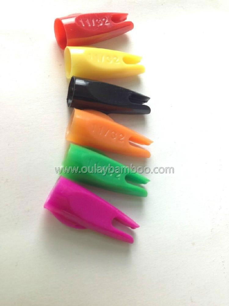 Plastic arrow nocks