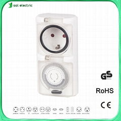 Outdoor mechanical timer socket