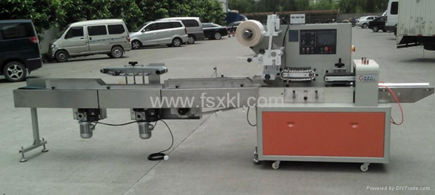 Servo Motor Full Auto Tissue Pillow Packing Machine with Feeder 2