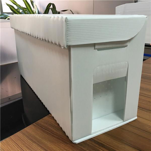 Corrugated Plastic Beehive Nuc Box 2