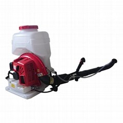 Two stroke backpack wind and water fire-extinguisher
