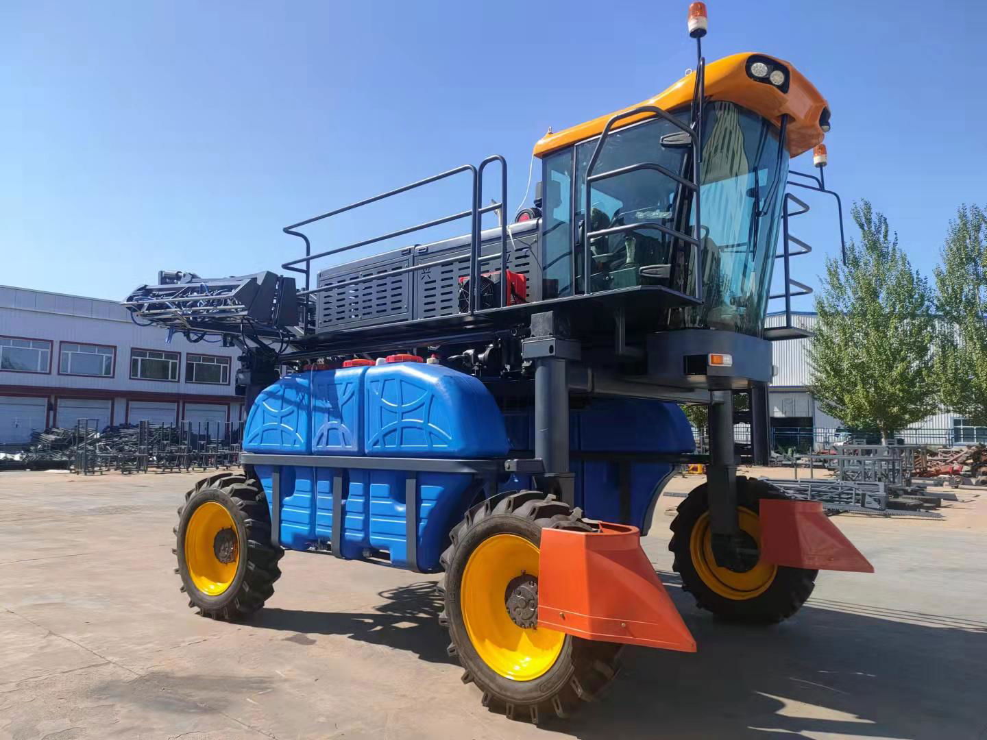 High clearance self propelled type boom sprayer 3WZ-2000 2