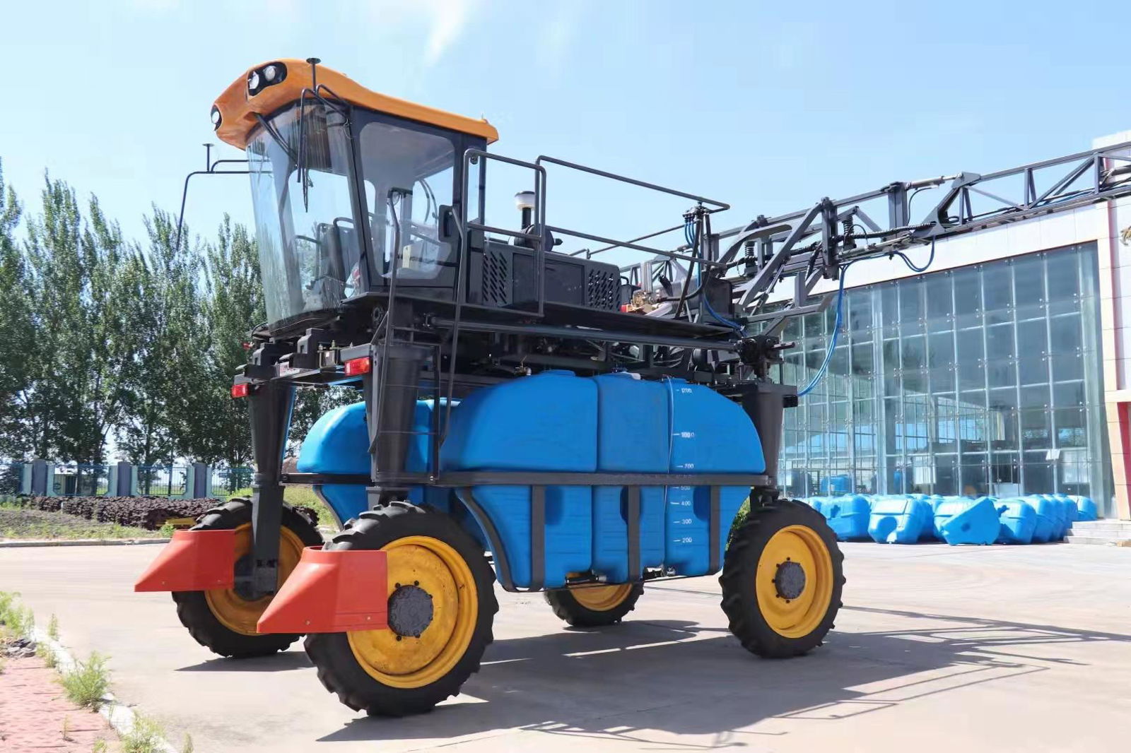 High clearance self propelled type boom sprayer 3WZ-2000 4