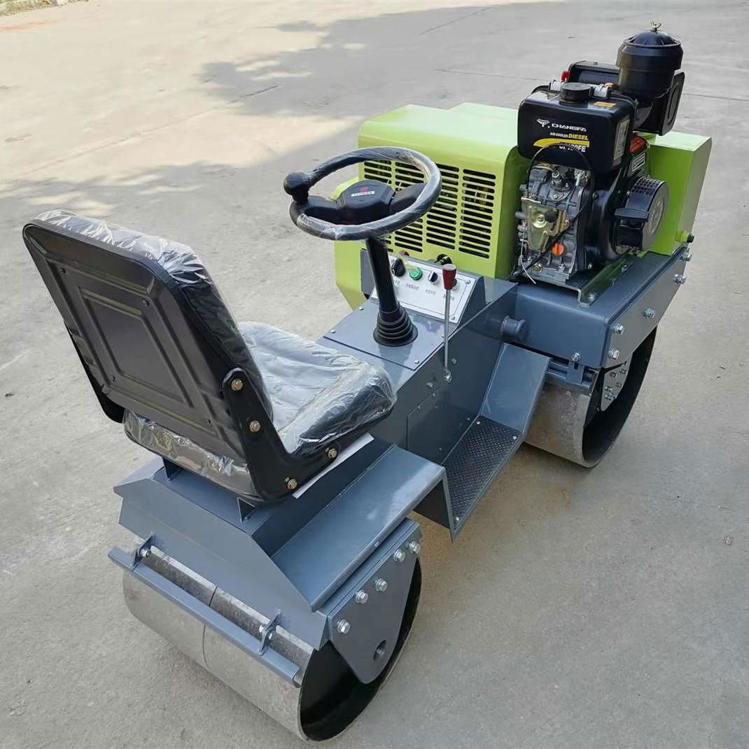 Ride on double drum vibratory roller 5