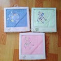 Baby hooded towel with embroidery 1