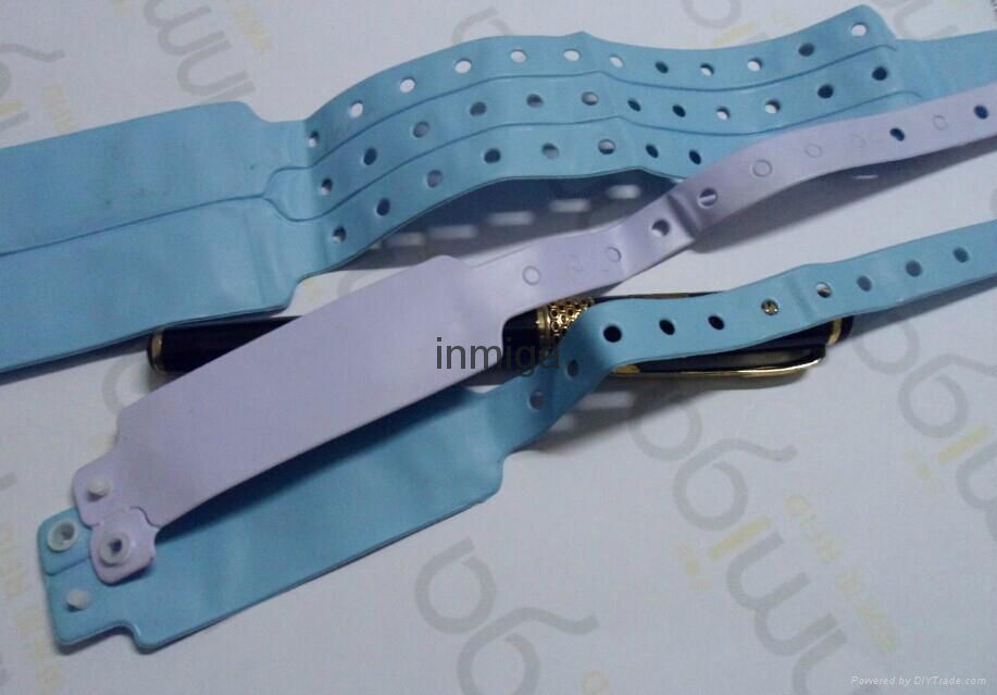 Waterproof RFID PVC HF one-time wristband for hospital 3