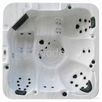 Spa tub