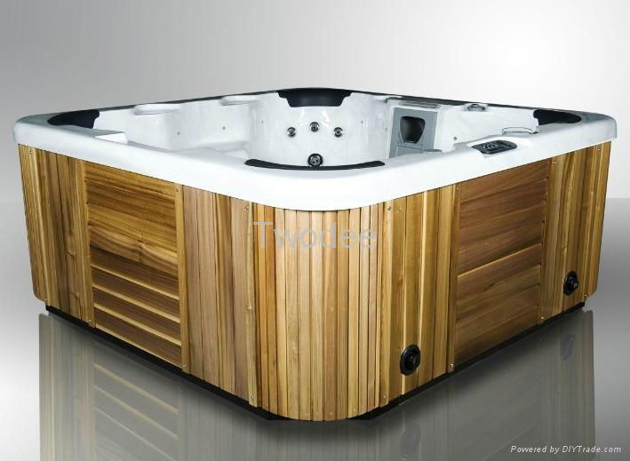 Spa tub