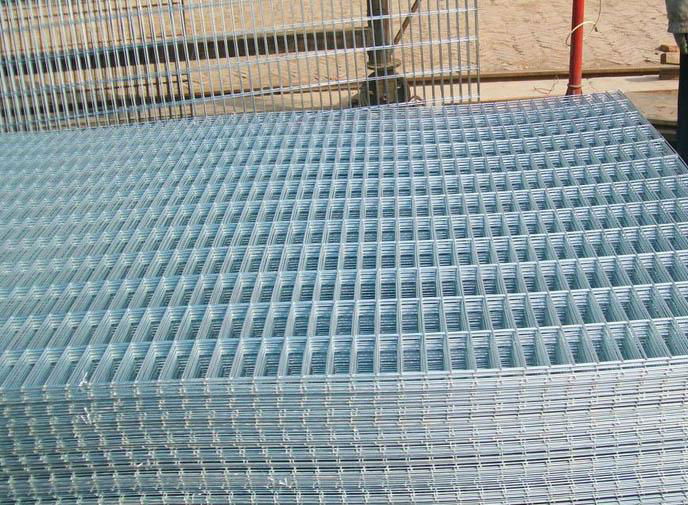 Galvanized Welded Wire Mesh 4