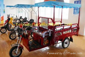 cargo tricycle with solar panel 2