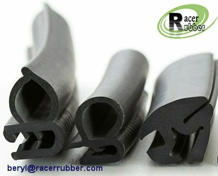 Flame retardant composite rubber sealing strip