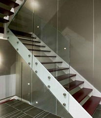 Stainless steel straight stringer glass staircase