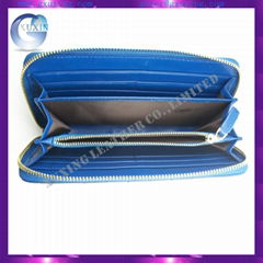 Womens Large Zip Around  Wallet