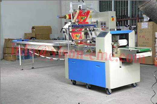 Large Size Cakes Flow Packaging machines  wrappers 2