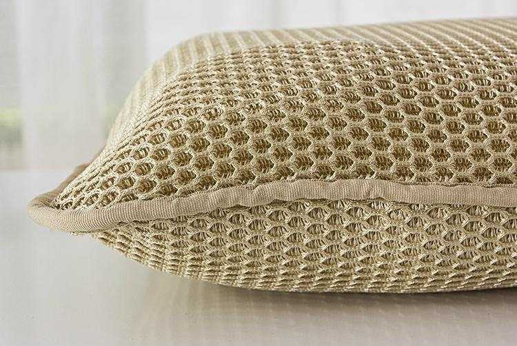Breathable 3d spacer mesh adjustable pillow 2